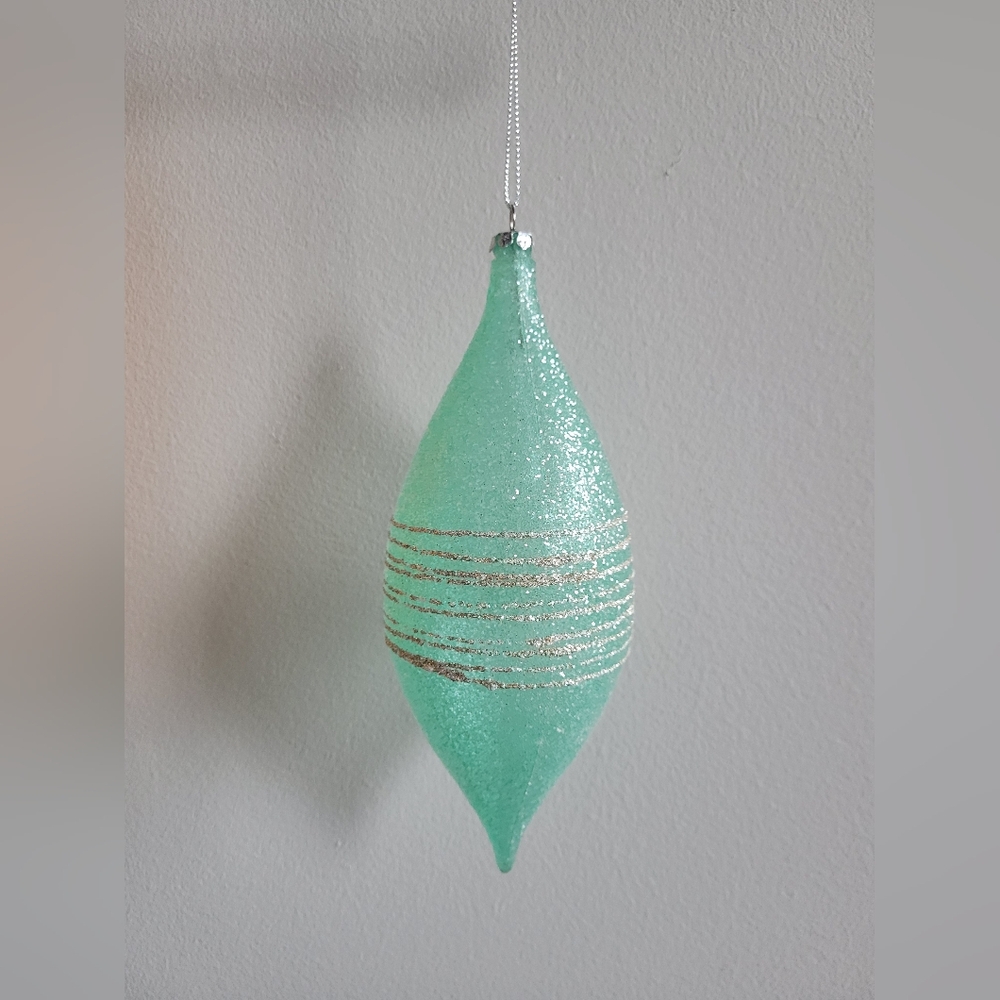 Vickerman 7" Light Green Shuttle Ornament